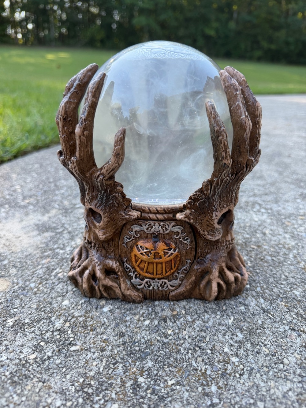 Martha Stewart Magic Mystical Skull Crystal Ball Animated Fog Motion Jackolanter